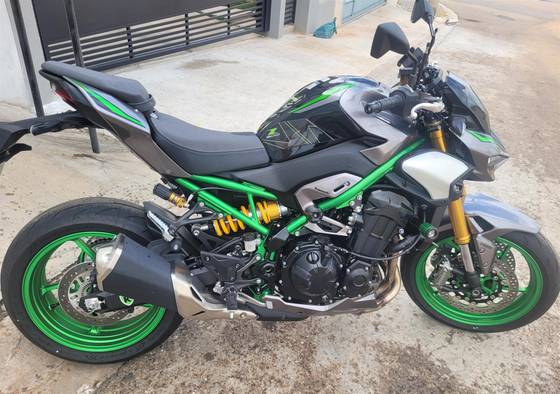 KAWASAKI Z900 R EDITION 